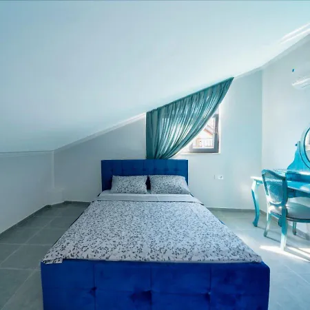 Only Blue Rhapsody 3 Apartmán